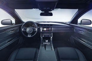 2016捷豹XF内饰曝光 24号正式发布