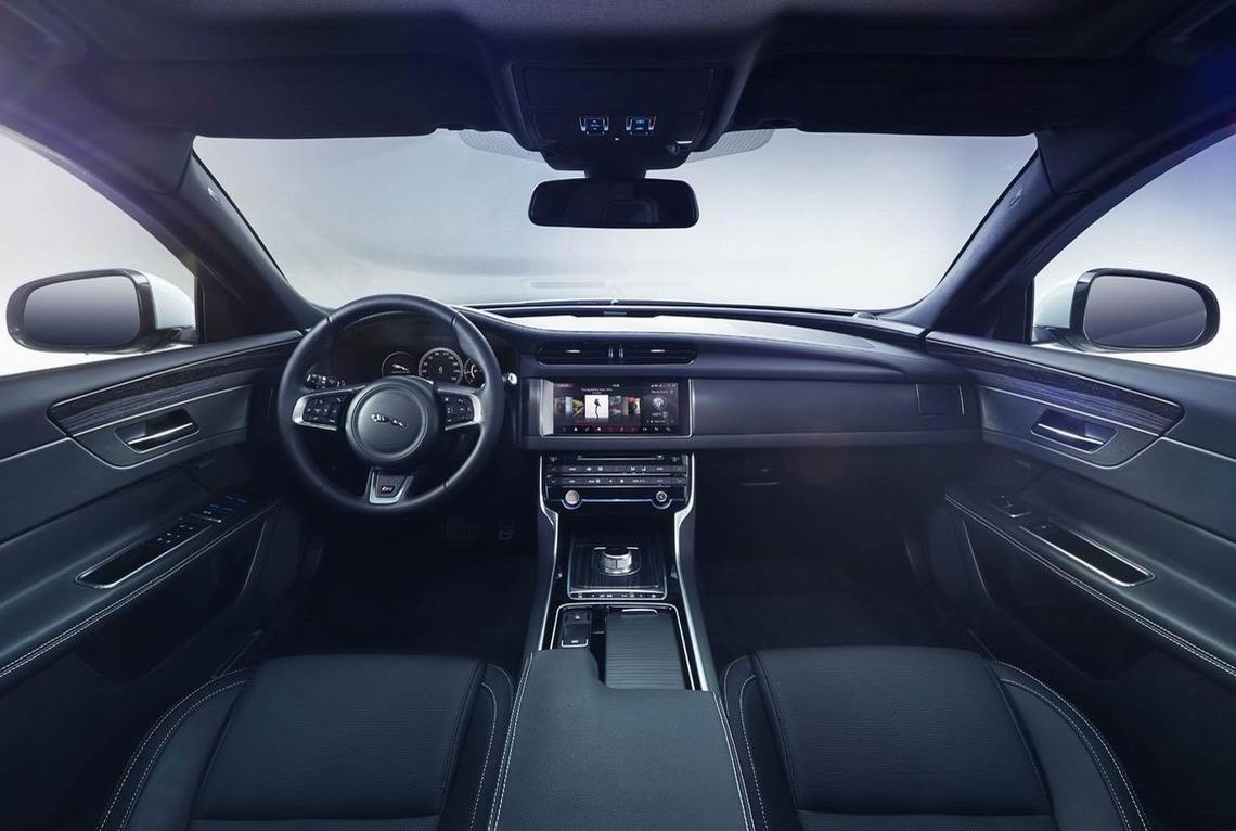 捷豹发布新一代XF内饰照