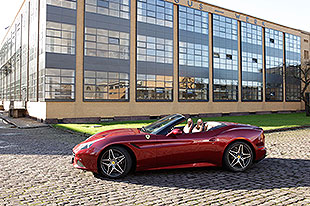 法拉利California T对话包豪斯设计