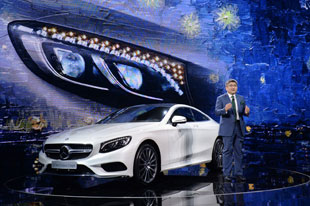 奔驰梦想座驾亮相奔驰中国国际时装周