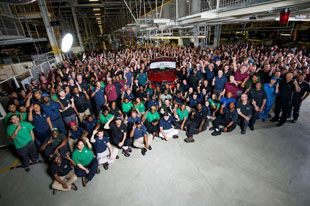 宝马X6小心 奔驰GLE Coupe进入量产阶段