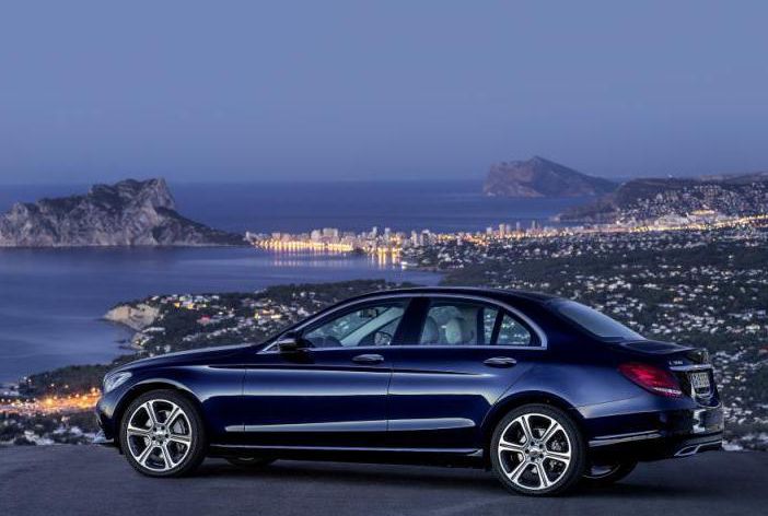 奔驰C级增推多款新车型 配置升级