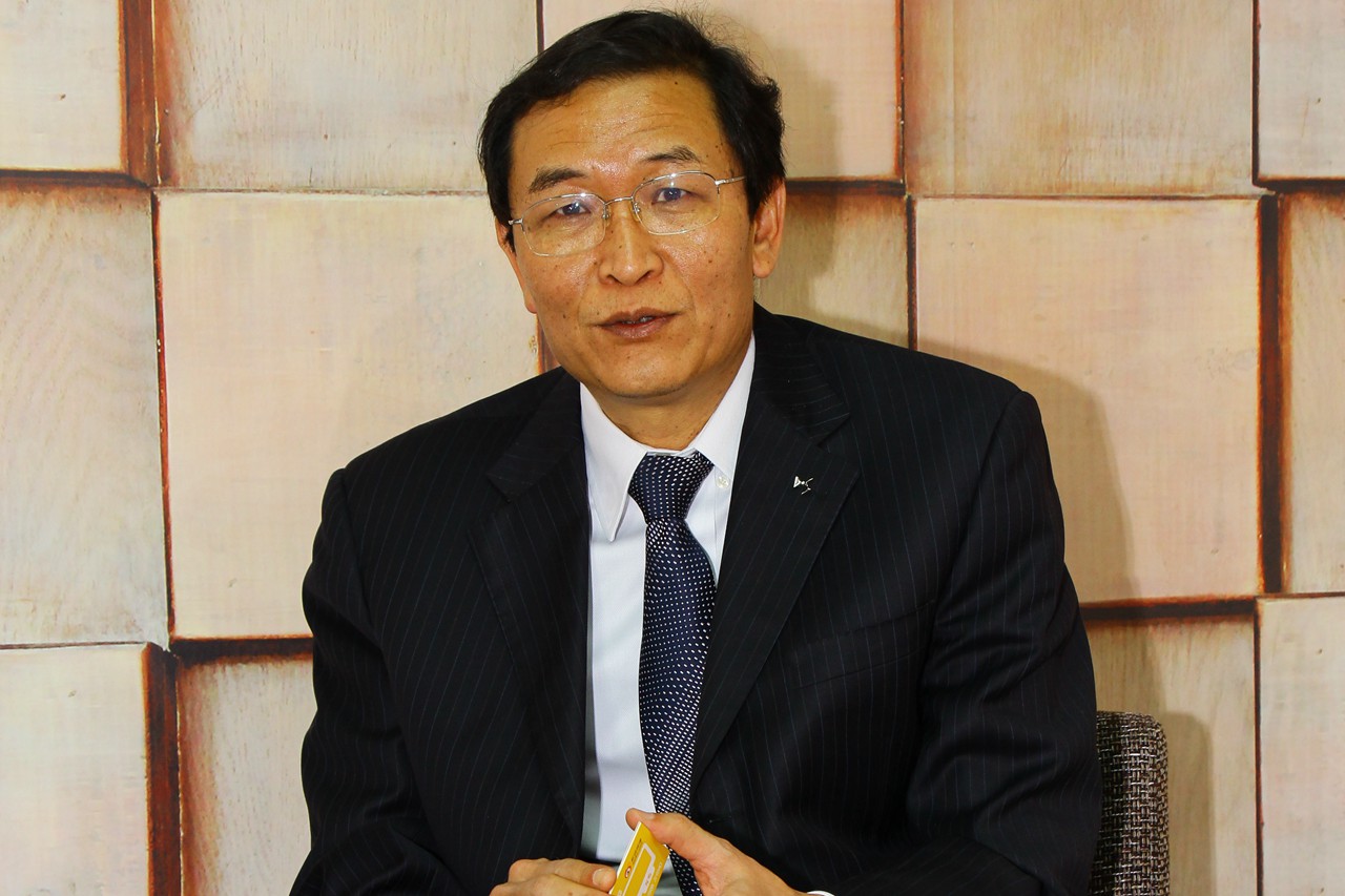 徐骏：DS内饰用皮和LV是相同材料