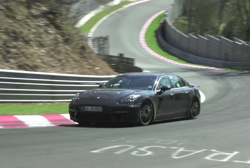 新保时捷Panamera最新谍照 2016年发布