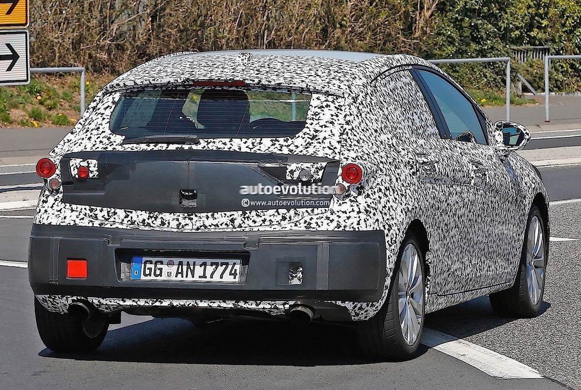 欧宝雅特GSi谍照曝光 剑指福克斯ST