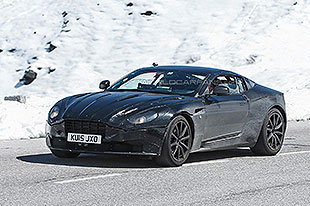 融于美景 阿斯顿马丁DB11新谍照