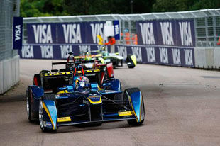 FE电动方程式伦敦收官战首日 布埃米夺冠