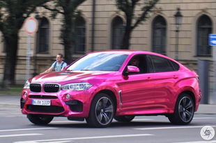 品味独特 粉色宝马X6 M惊现慕尼黑街头