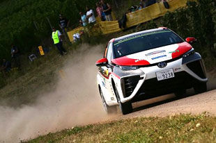 丰田燃料电池车Mirai亮相世界拉力锦标赛