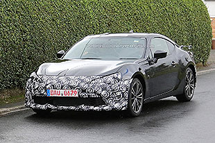 伪装多处外观升级 改款丰田GT86谍照