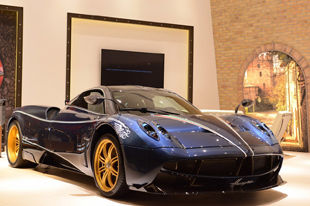 帕加尼亚洲首家展厅开幕 限量车型首发