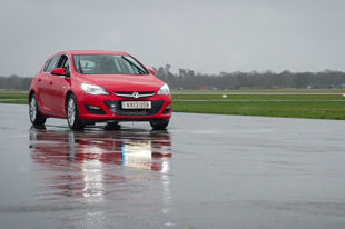 明星开啥你开啥 Top Gear廉价车拍卖