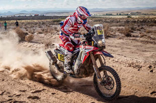 孤胆英雄 征战达喀尔拉力赛的两轮骑士