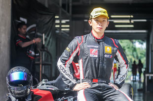 赛车手的不二选择 奔驰A45 AMG车主访谈