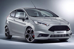 福特嘉年华ST 200 百公里加速6.7秒