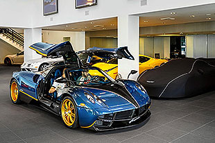 绝无仅有帕加尼Huayra 730 S交车