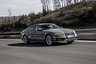 奥迪A7自动驾驶概念车德国高速路测