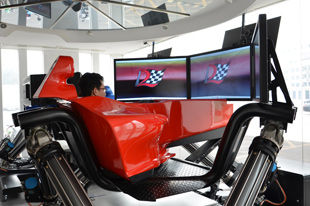 体验真实的F1驾驶感受 路特斯驾驶学院