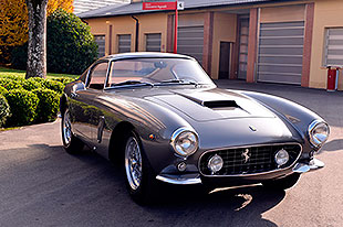 法拉利展示完全修复250 GT SWB