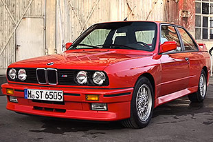 老鲨之魅 BMW E30 M3何以最酷？