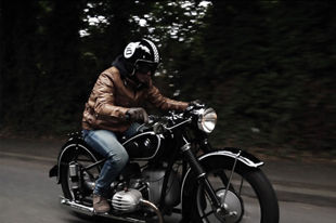 情怀之旅 环球赛道400天：曼岛极乐世界