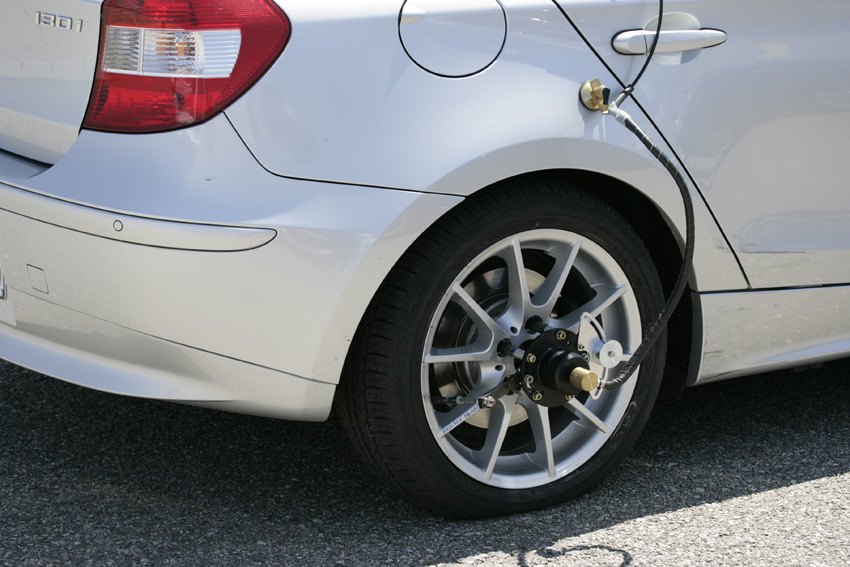 ��ǿ����̥ͻȻ©������