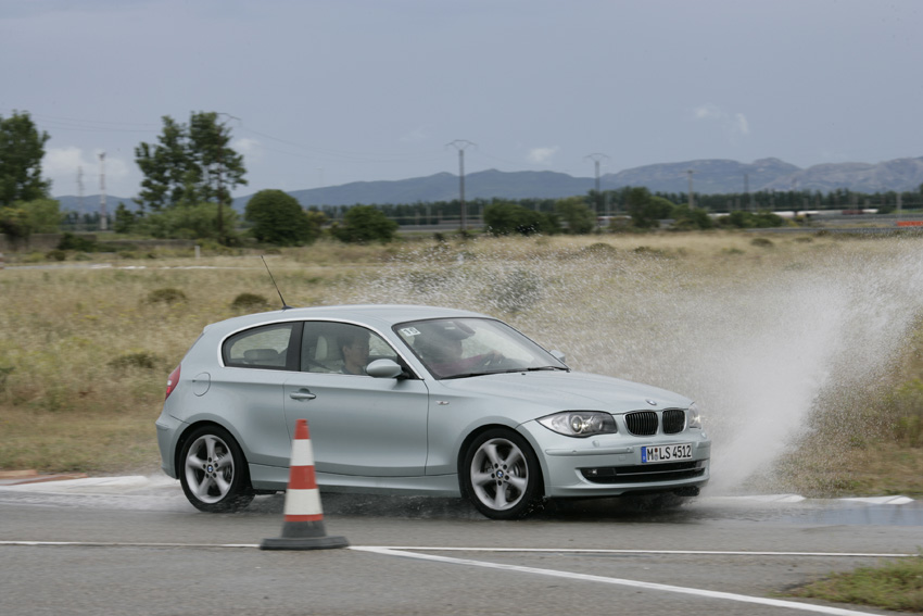 ����130i�������ϵĶ�̬����