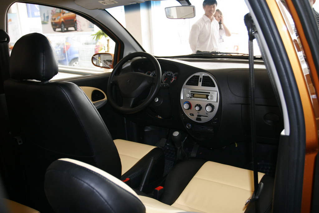 长安汽车奔奔内饰_奔奔图片36586_汽车图库_新浪汽车_新浪网