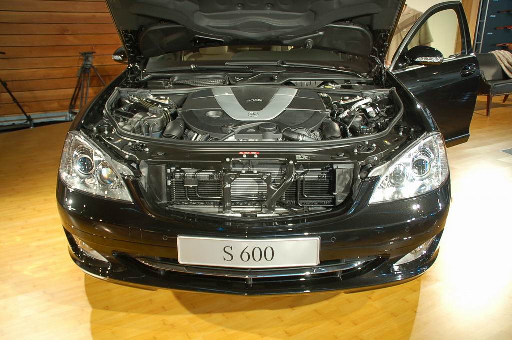 梅赛德斯-奔驰s600