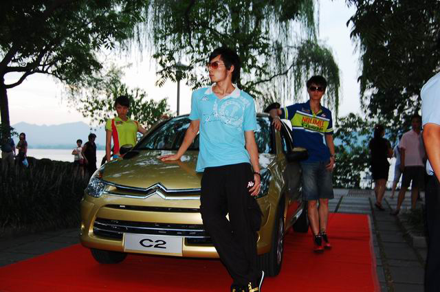 ����վ·���ֳ�