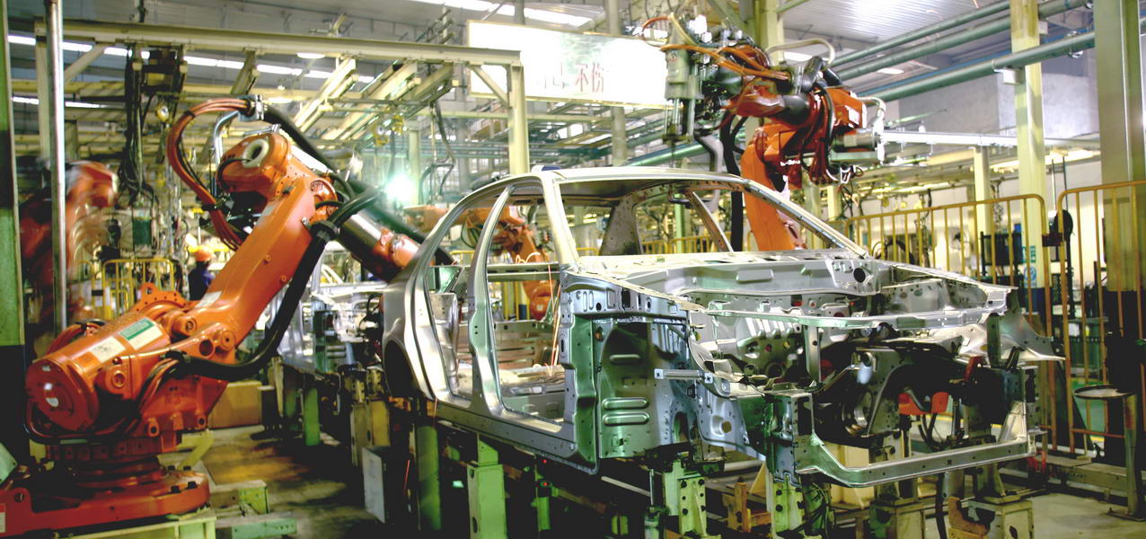 以上是吉利汽车生产线图片