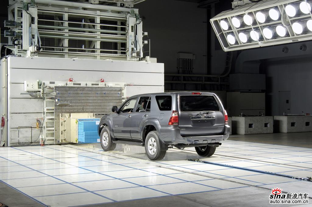 Yaris��ȫ��ײ