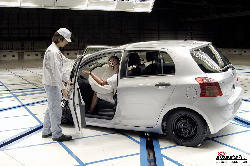 Yaris��ȫ��ײ