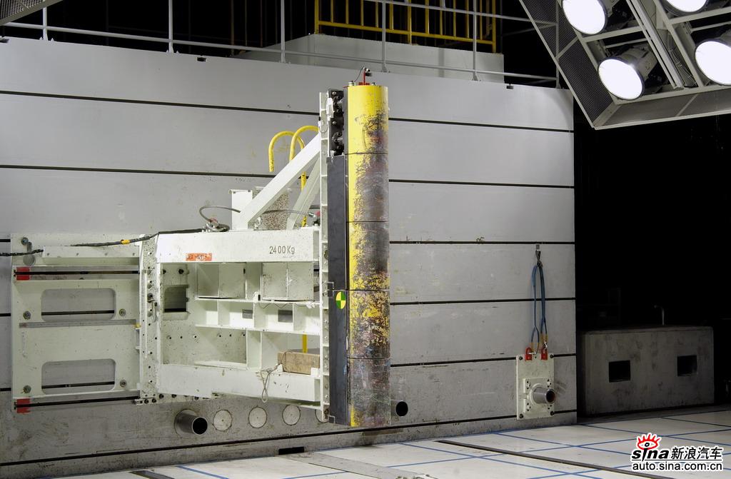 Yaris��ȫ��ײ