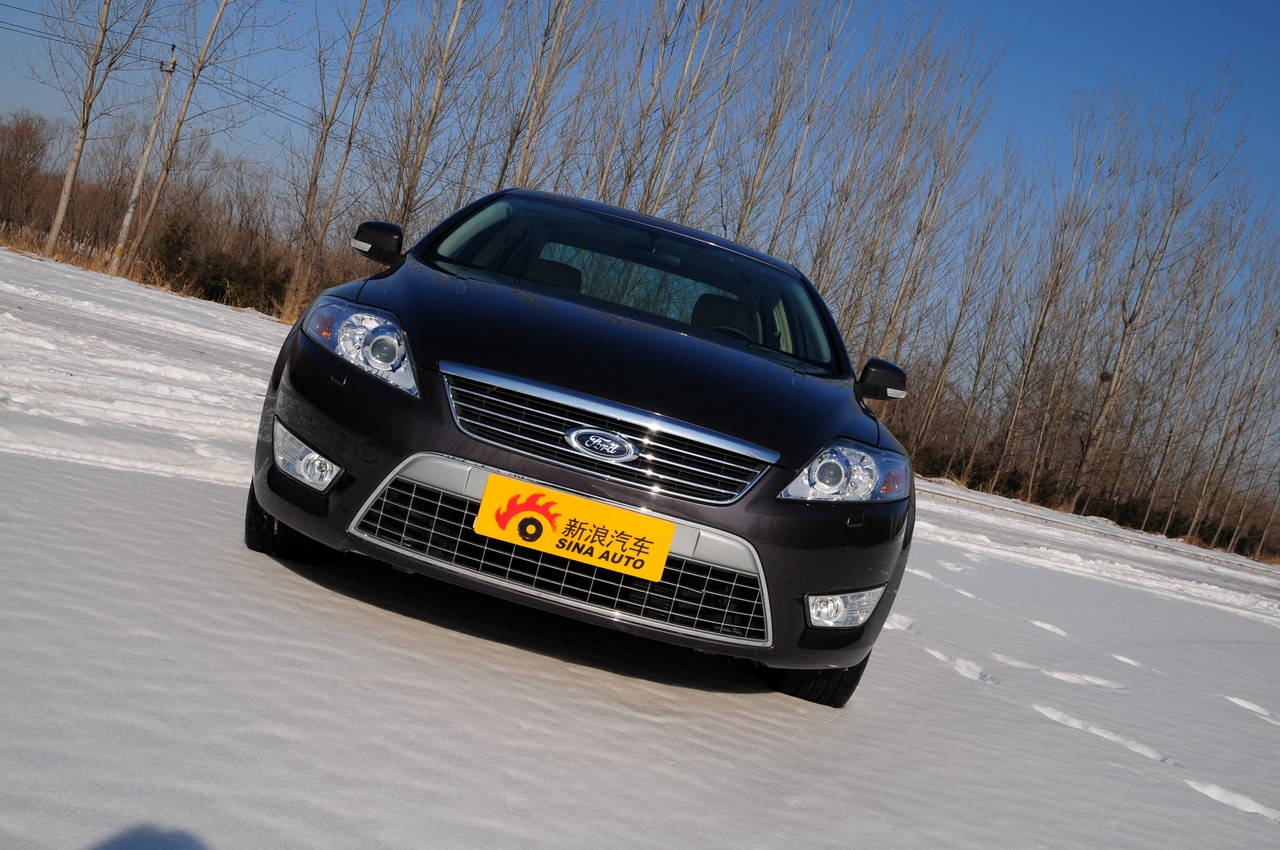 2010款蒙迪欧致胜致胜至尊型外观