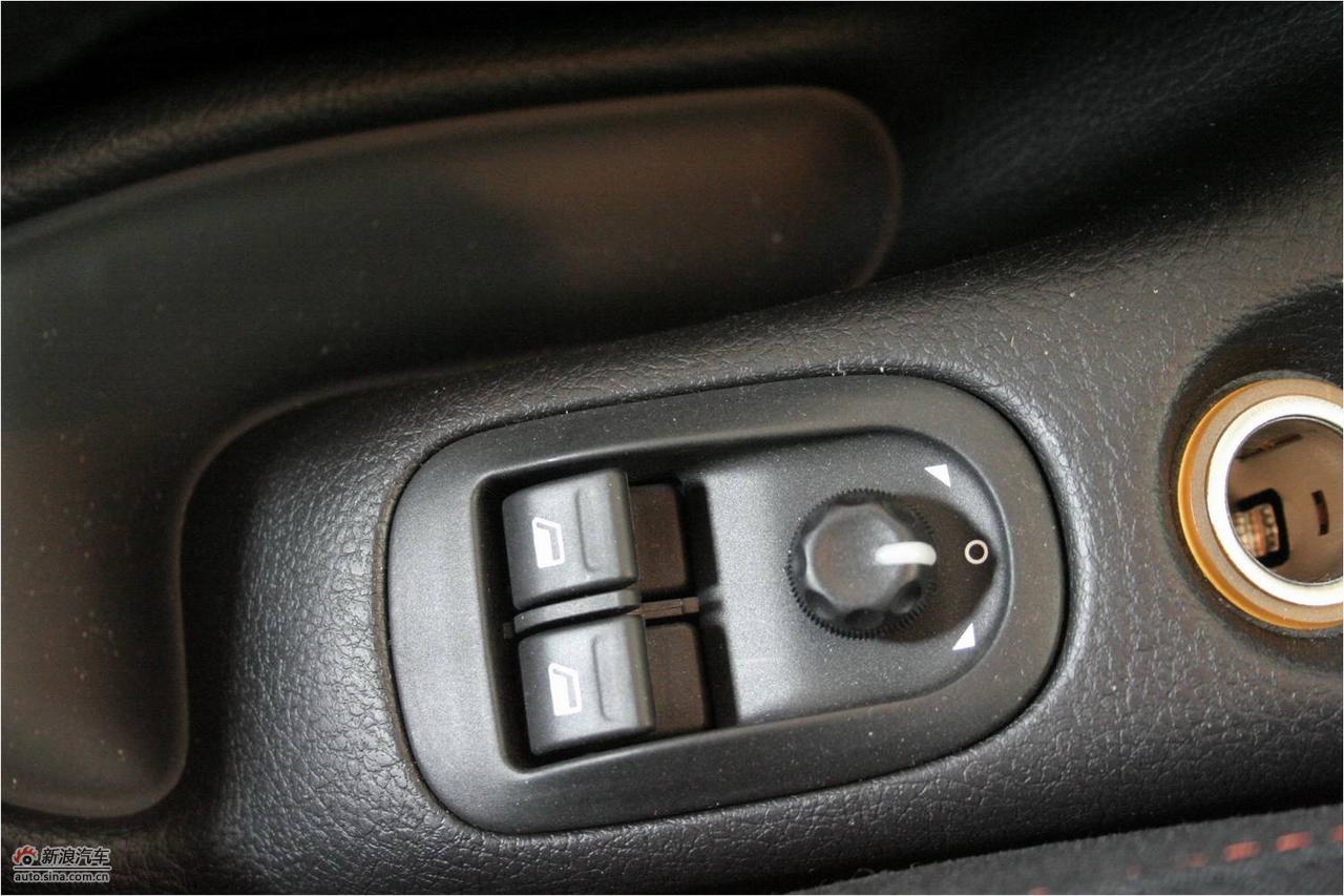 2010款东风雪铁龙C2