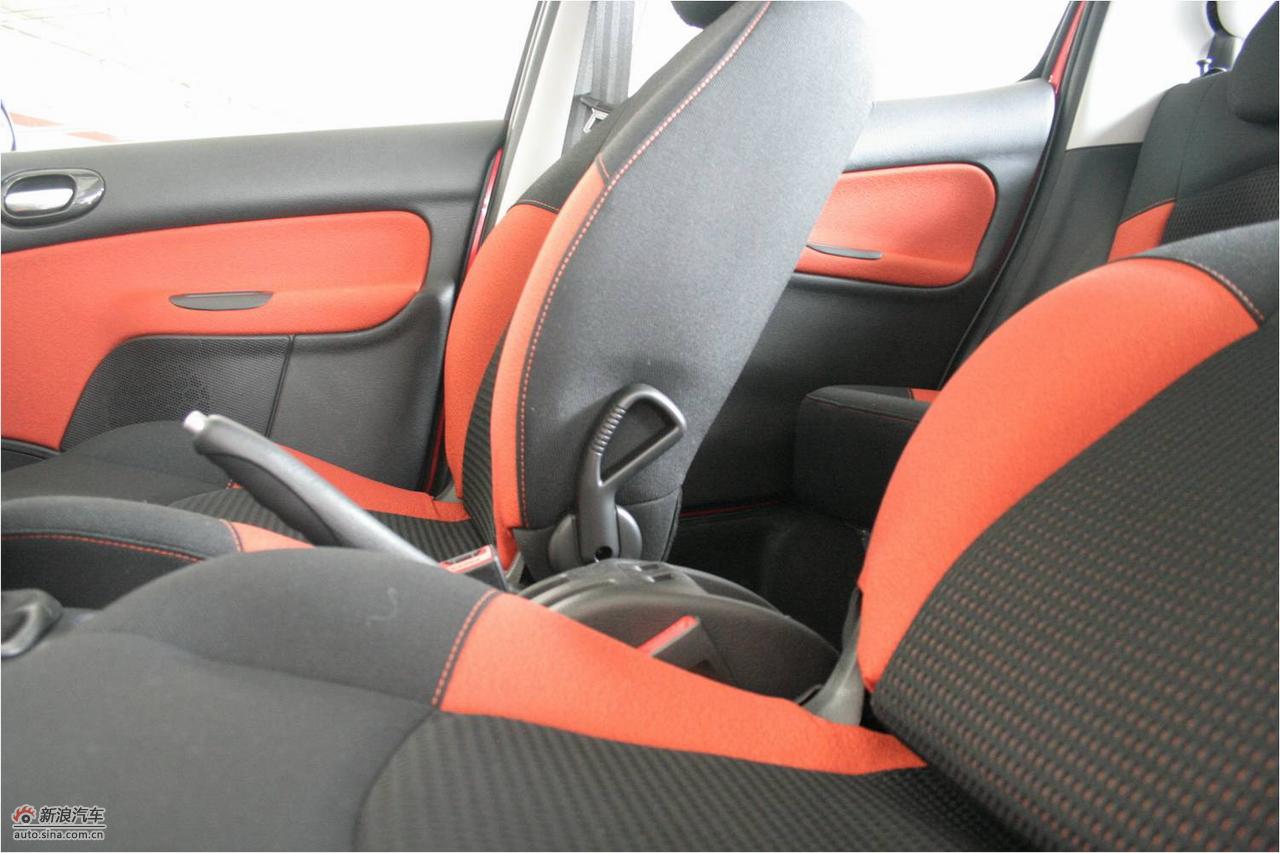 2010款东风雪铁龙C2