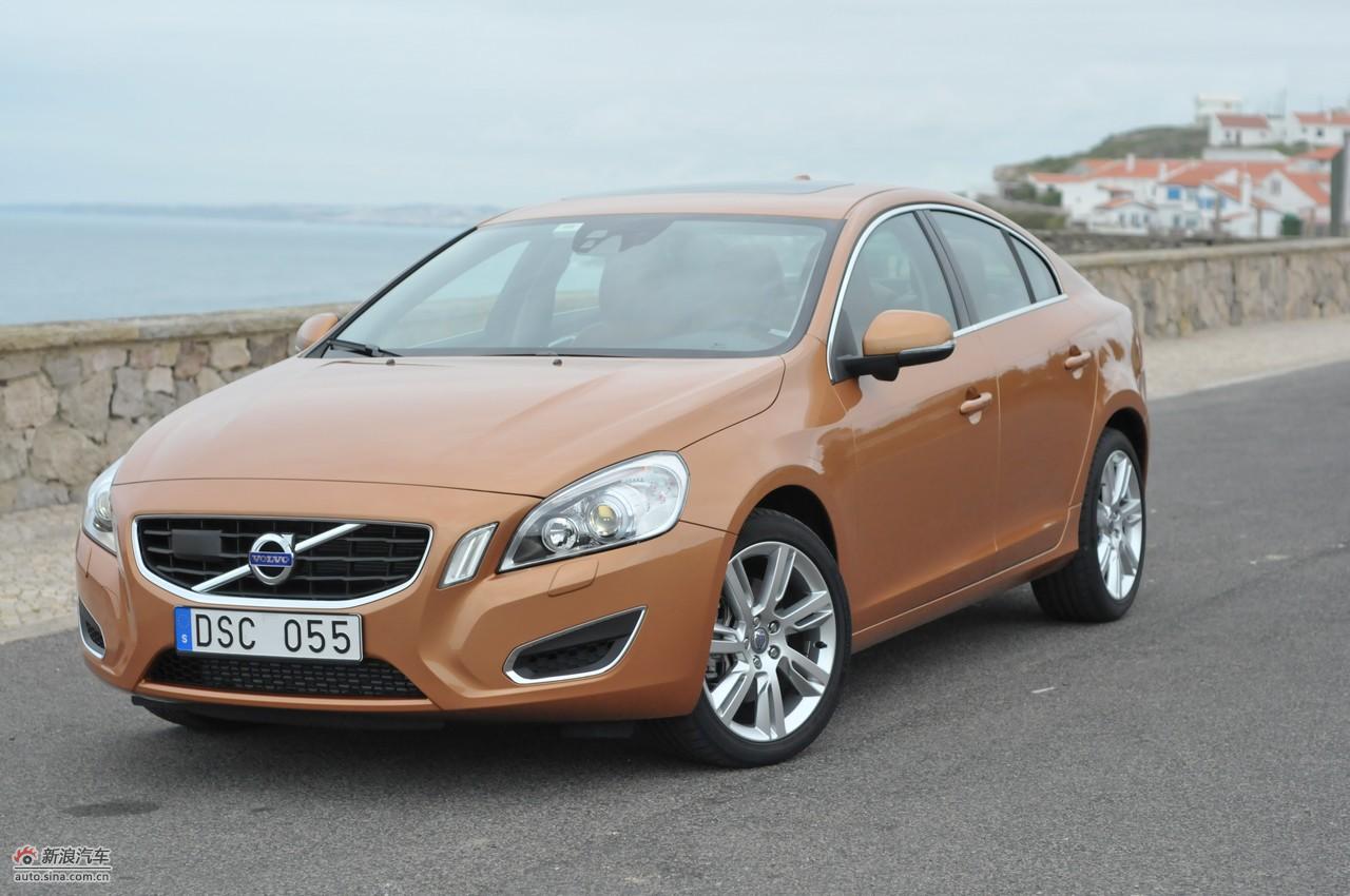 沃尔沃S60 3.0T外观