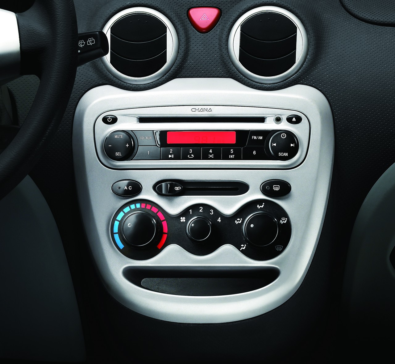 长安奔奔mini内饰