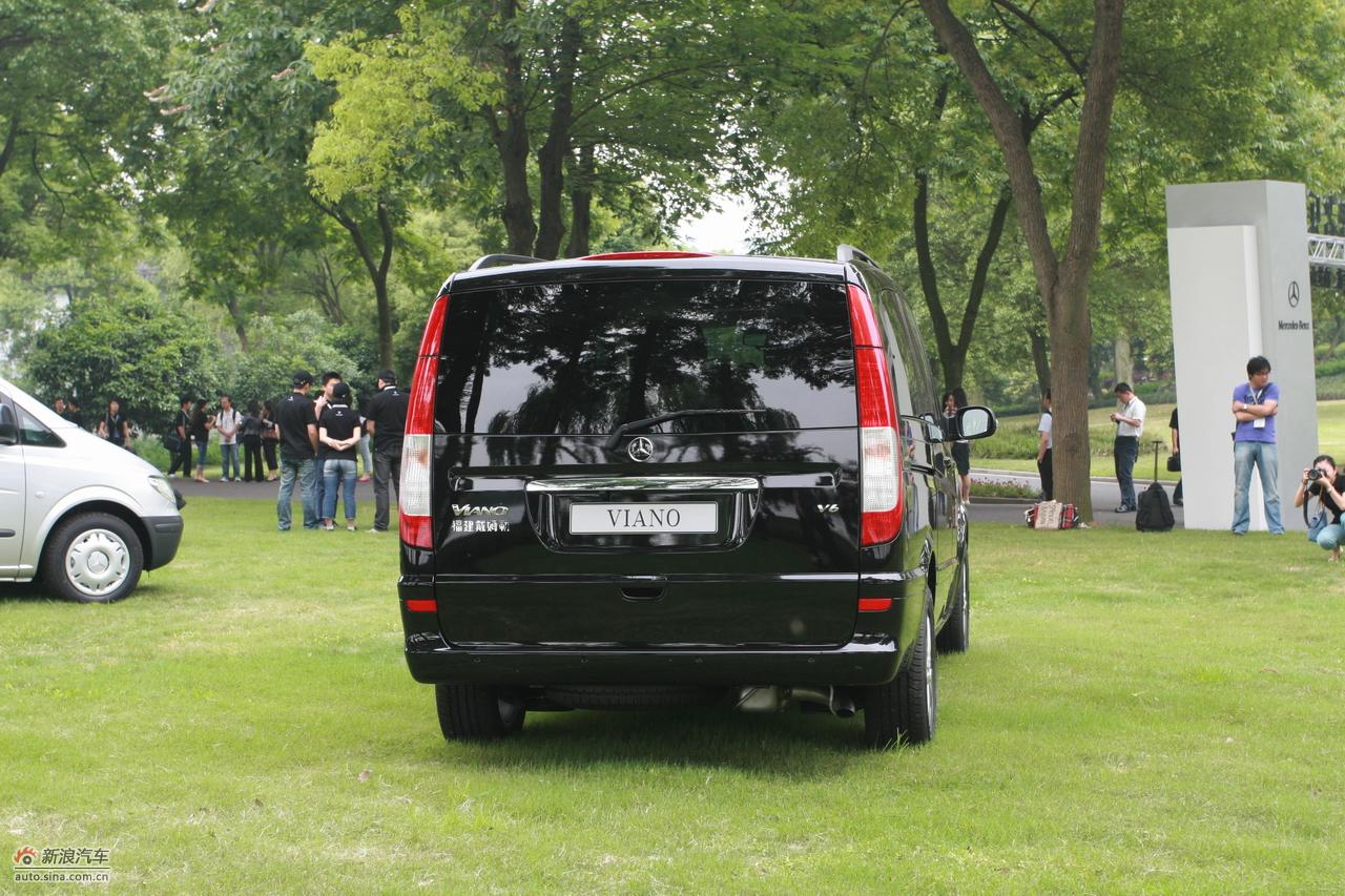 国产奔驰唯雅诺尊贵版