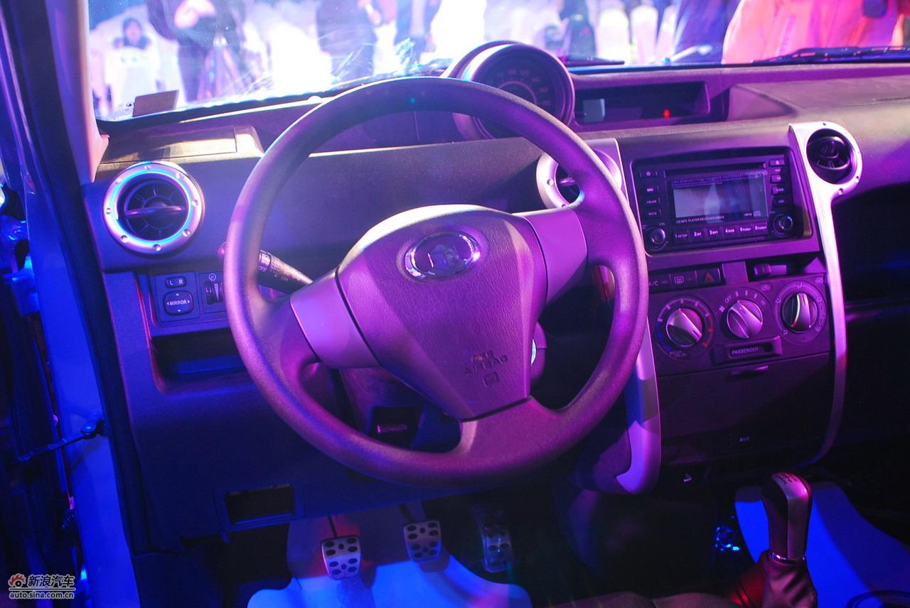 长城哈弗M2内饰图