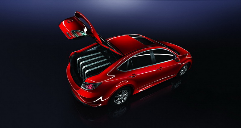 马自达睿翼轿跑车