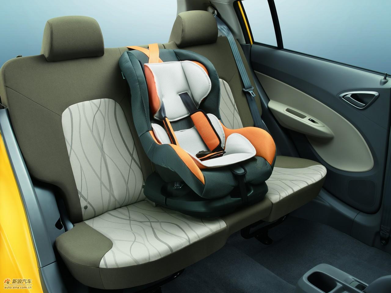 新赛欧两厢内饰