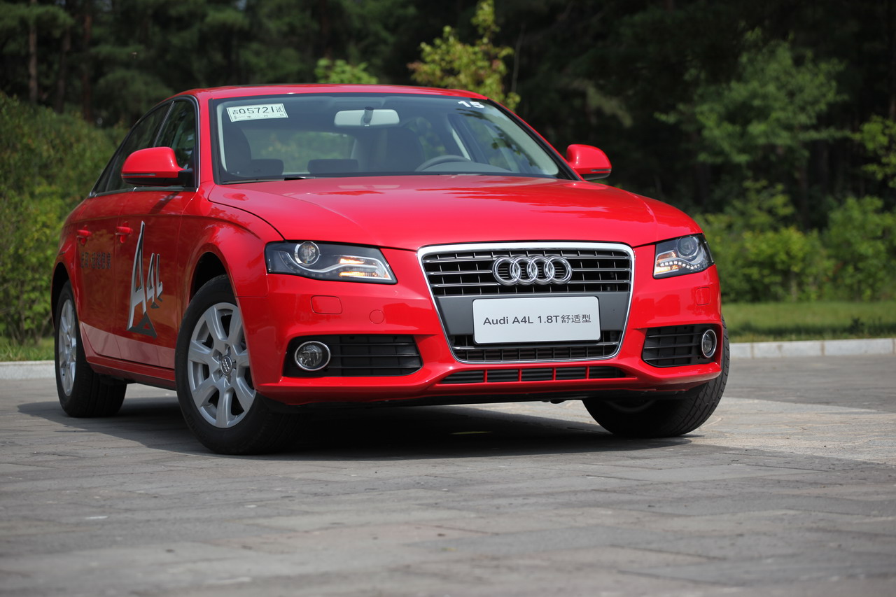 奥迪A4L价格 4s店现车降价最低提车落地价