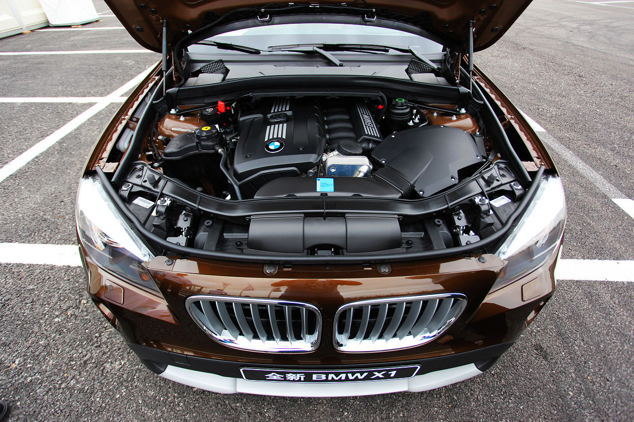 宝马X1 xDrive28i外观图片