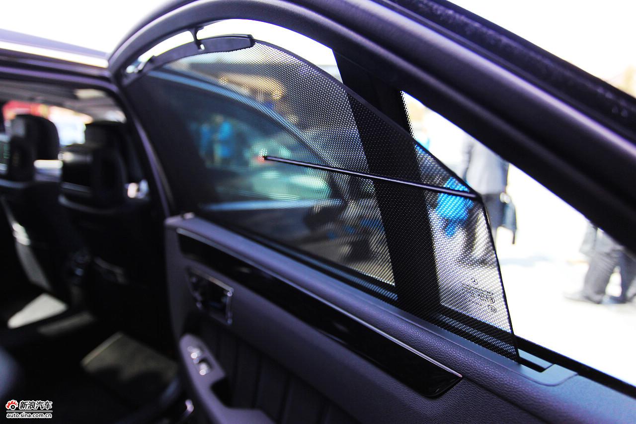 2010款奔驰E300L时尚型尊贵版