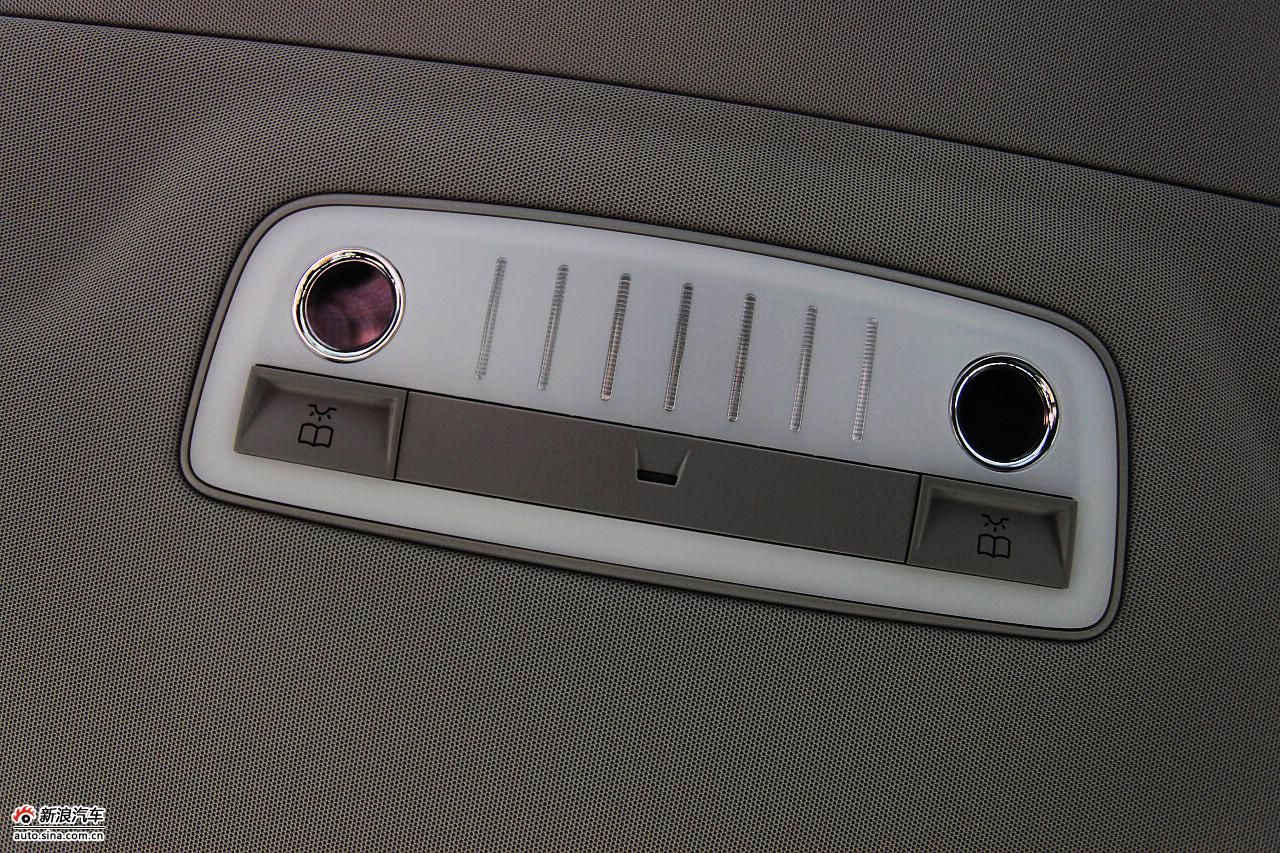 2010款奔驰E300L时尚型尊贵版