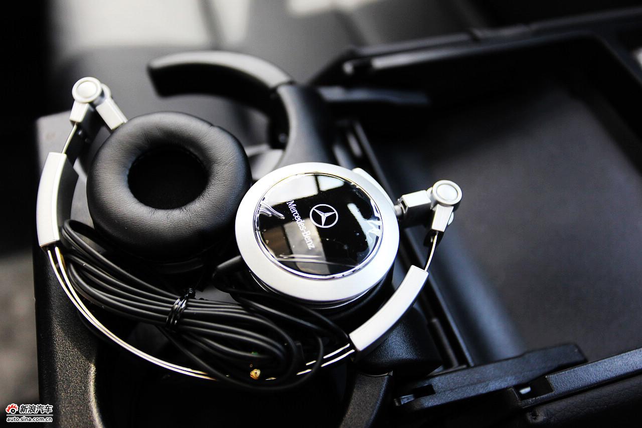 2010款奔驰E300L时尚型尊贵版