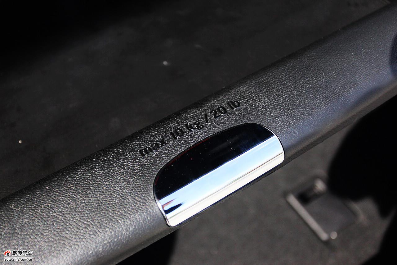 2010款奔驰E300L时尚型尊贵版