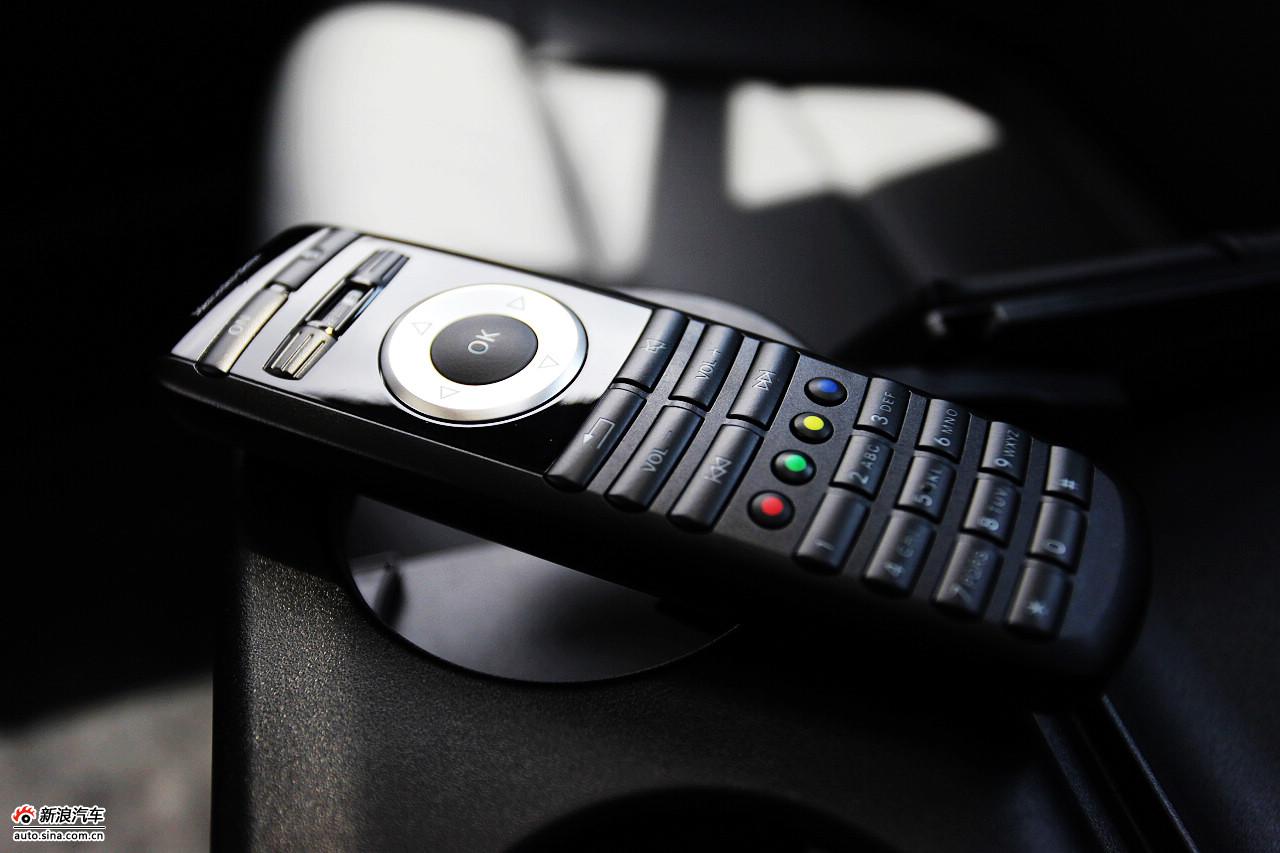 2010款奔驰E300L时尚型尊贵版